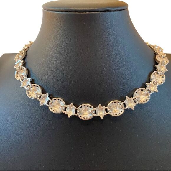 Vintage Silver Toned Statement Necklace w/ S Magnet Clasp. - Picture 4 of 5